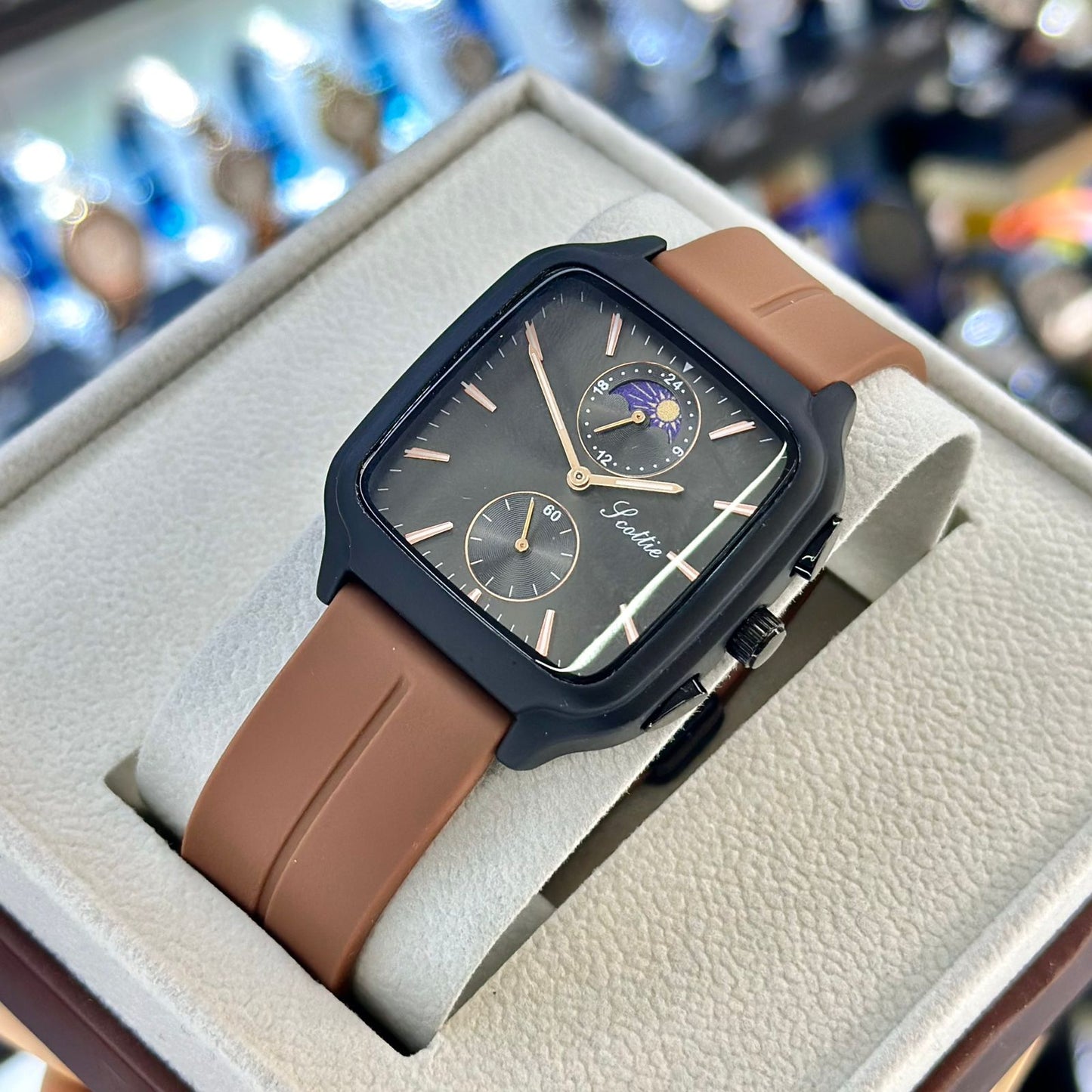 Reloj Scottie Fase Lunar – Elegancia y Estilo para Ella